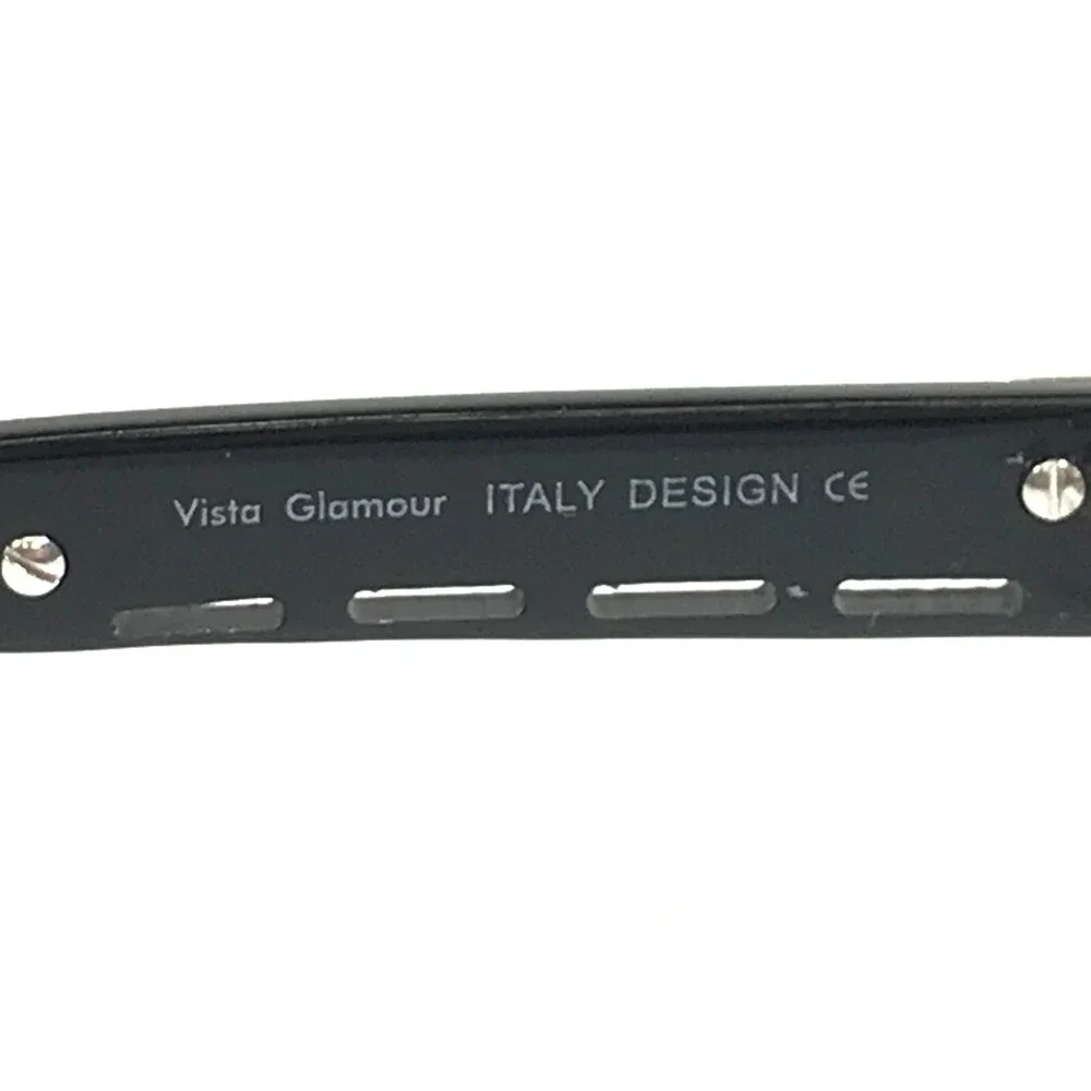 Vista Glamour frame family’s purchase